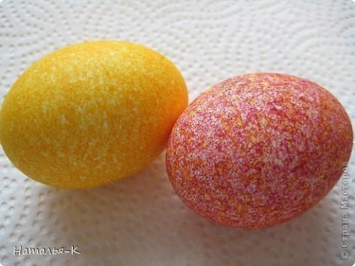 Покраска яиц рисом за пару минут. 01