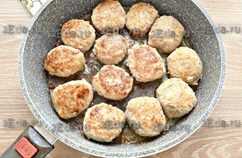 Ленивые голубцы в виде котлет на сковороде. 06 Ленивые голубцы в виде котлет на сковороде. 06