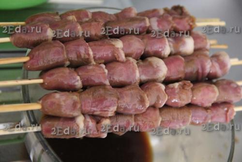 Шашлыки из куриных сердечек на мангале. 05 Шашлыки из куриных сердечек на мангале. 05