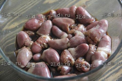 Шашлыки из куриных сердечек на мангале. 03 Шашлыки из куриных сердечек на мангале. 03