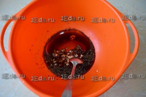 Курица в соевом соусе и мёде в духовке целиком. 01