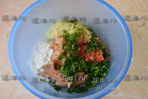 Люля-кебаб из курицы на шпажках в духовке. 02