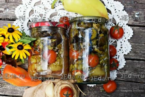 Жареные баклажаны и перцы с помидорами на зиму.

