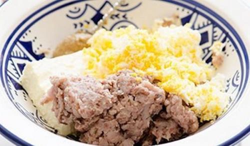 Селедочное масло.  Все в нашей стране знают и любят такую закуску, как масло селедочное, рецепт которого несложен в приготовлении. 03