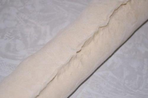 Слоенки с творожной начинкой и изюмом. 04