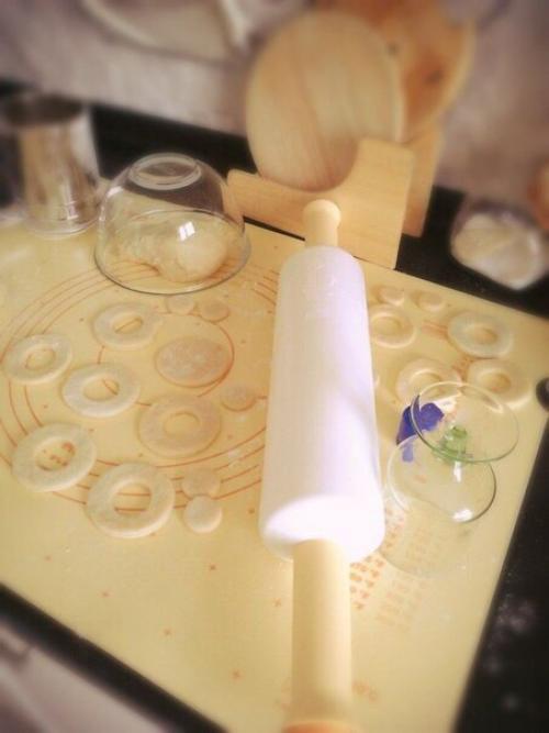 Пышки на сгущенке. Очень простой и легкий рецепт. 08