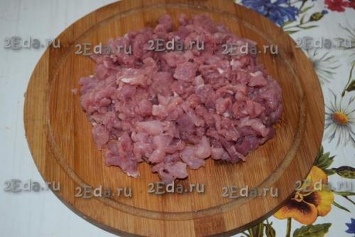 Ханум в мультиварке.  Ханум - это сочное, сытное, ароматное блюдо, которое готовится на пару и подаётся со сметаной или овощной подливой. 02