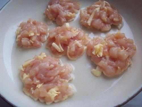 Куриные Оладушки.  Оладьи из куриного Филе и сыра готовятся очень быстро. 05