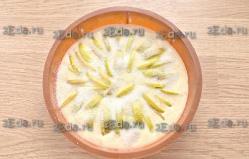 Пирог с яблоками и морковью. 06