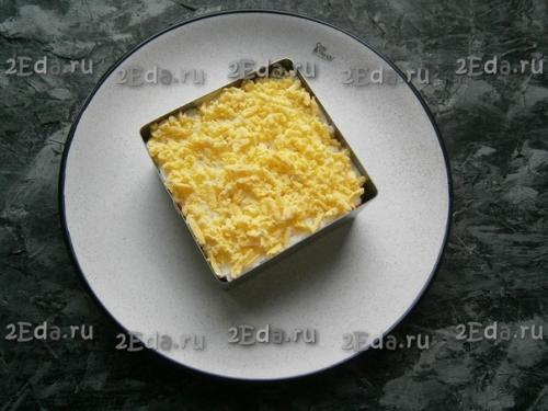 Салат Мимоза с красной рыбой. 05