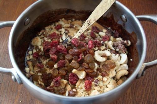 Колбаска из печенья и какао. 06