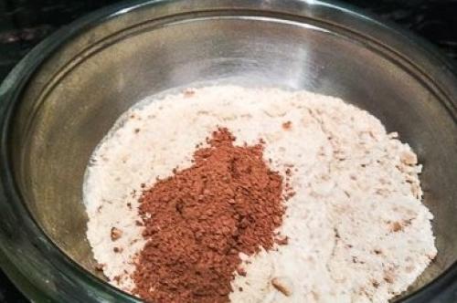 Рулет без выпечки из печенья, банана и творога. 01 Рулет без выпечки из печенья, банана и творога. 01