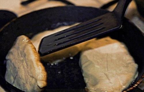 Потрясающе вкусные пирожки - лепешки с картошкой и сыром. 04 Потрясающе вкусные пирожки - лепешки с картошкой и сыром. 04