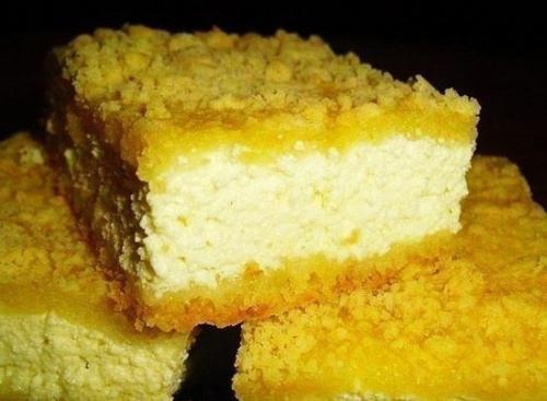 Королевская ватрушка.

Я королевскую ватрушку за отличный вкус и быстроту приготовления ценю.  