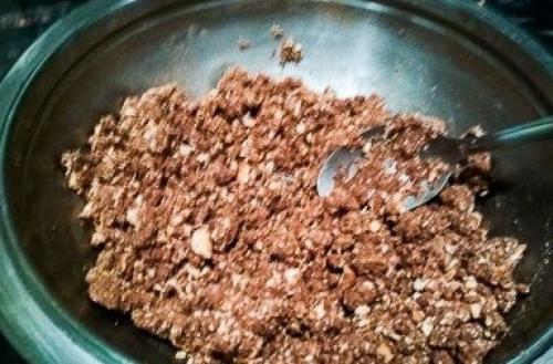 Рулет без выпечки из печенья, банана и творога. 02 Рулет без выпечки из печенья, банана и творога. 02