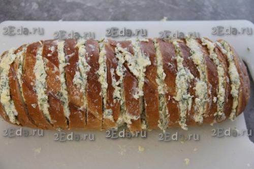 Батон с сыром и чесноком в духовке. 03 Батон с сыром и чесноком в духовке. 03