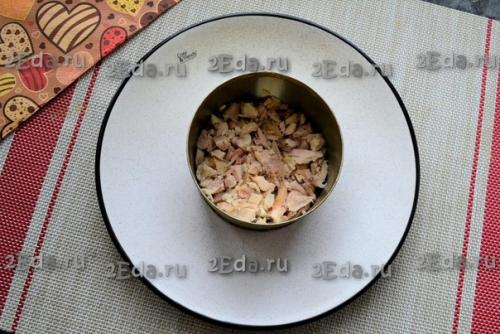 Салат Дамский Каприз с курицей и ананасом. 01 Салат Дамский Каприз с курицей и ананасом. 01