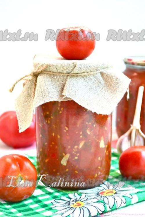 Помидоры резанные с чесноком на зиму. 05