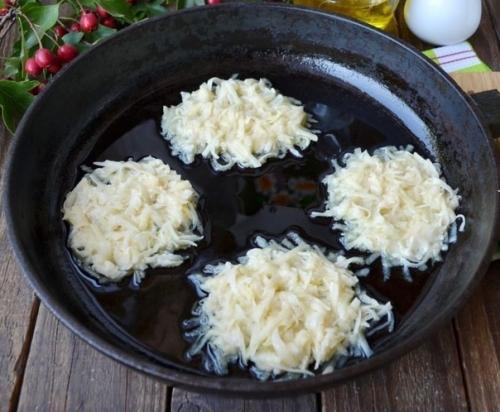 Картофельные драники. Аппетитные, вкусные, сытные драники готовят по-разному. 03 Картофельные драники. Аппетитные, вкусные, сытные драники готовят по-разному. 03