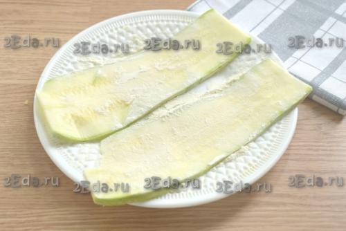 Кабачковые рулетики с сыром и чесноком. 02 Кабачковые рулетики с сыром и чесноком. 02