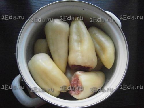 Фаршированные перцы в томатном соусе. 04