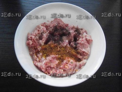 Фаршированные перцы в томатном соусе. 01