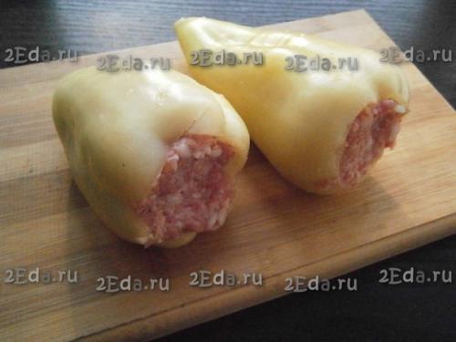 Фаршированные перцы в томатном соусе. 03