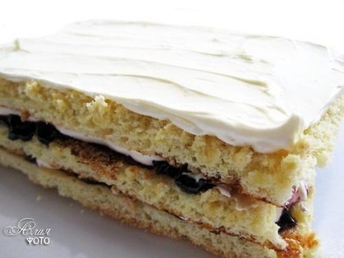 Пирожное Нежное. Пирожное назвала Нежное потому, что промазывала его очень нежным белково - масляным кремом. 05 Пирожное Нежное. Пирожное назвала Нежное потому, что промазывала его очень нежным белково - масляным кремом. 05