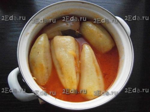 Фаршированные перцы в томатном соусе. 07