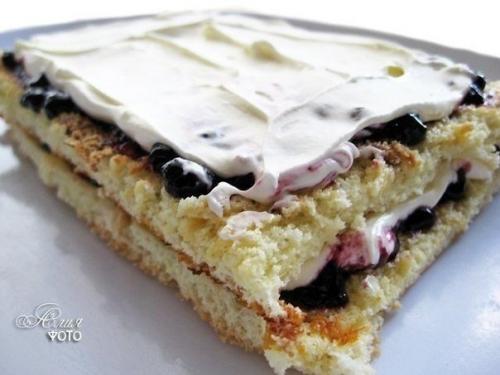 Пирожное Нежное. Пирожное назвала Нежное потому, что промазывала его очень нежным белково - масляным кремом. 04 Пирожное Нежное. Пирожное назвала Нежное потому, что промазывала его очень нежным белково - масляным кремом. 04