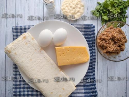 Рулет из лаваша с консервированным тунцом. 01 Рулет из лаваша с консервированным тунцом. 01