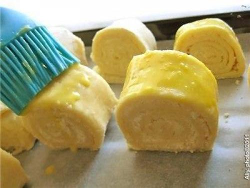 Гата.  Ну очень вкусные рулетики! 09