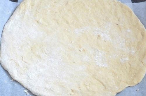 Пицца на кефире без дрожжей. 07