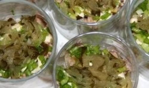 Салат с печенью трески в бокале Северный. 05