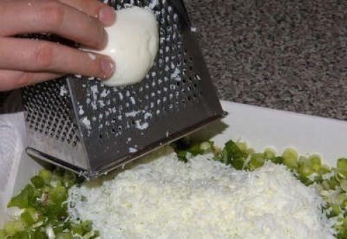 Салат Мимоза. Ингредиенты: 02 Салат Мимоза. Ингредиенты: 02