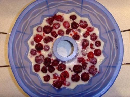 Манник с вишней. 03