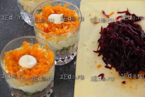 Салат Королевская Шуба с красной рыбой. 05