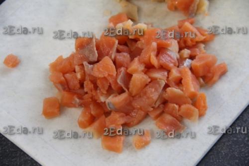 Салат Королевская Шуба с красной рыбой. 01