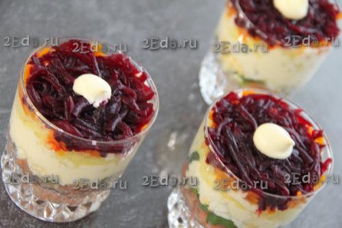 Салат Королевская Шуба с красной рыбой. 06