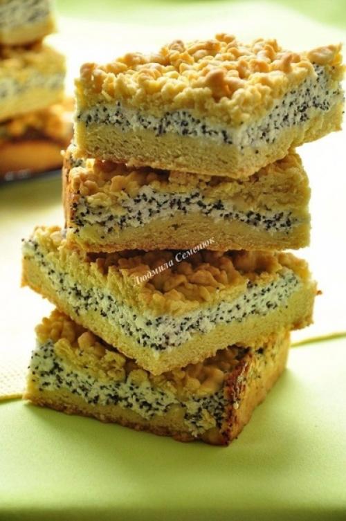 Тёртый пирог с творогом и маком.