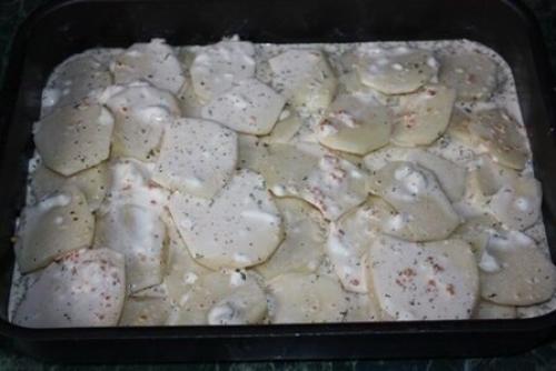 Картошка в сметане.   Нам понадобится: 03