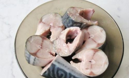 Скумбрия в томатном соусе. 05 Скумбрия в томатном соусе. 05