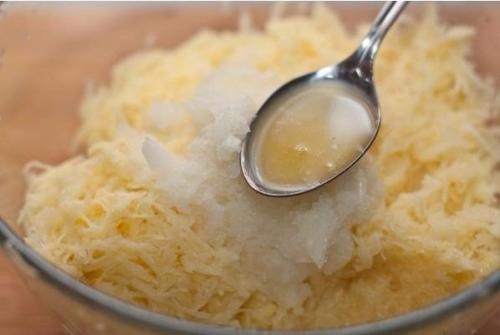 Драники.  Ингредиенты:   Картофель - 1 кг. 02