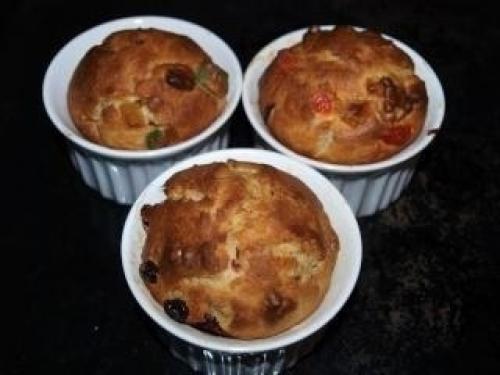 Маленькие куличи.  Такие куличики пекла тоже 3 года назад. 06