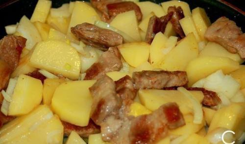 Картофель По-французски на сковороде. 03