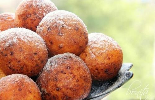 Творожные пончики. 

Для приготовления нам понадобится: 
