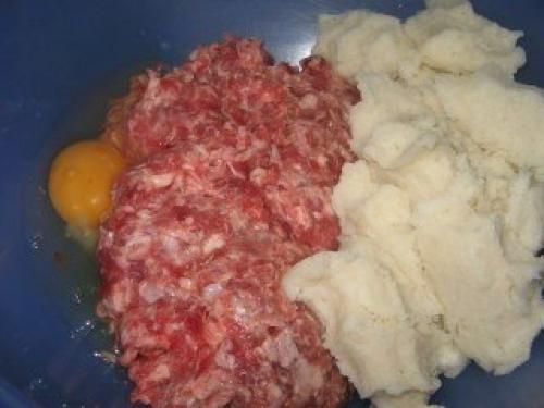 Котлеты в соусе из плавленного сыра. 02