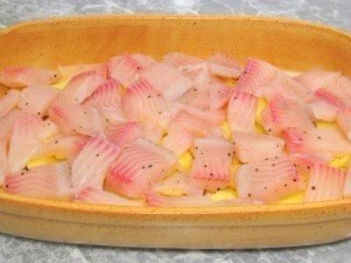 Рыба с картофелем, запеченные под майонезом. 03