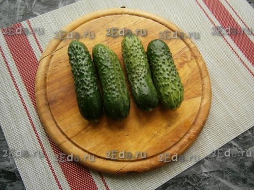 Малосольные огурцы за 10 минут. 01