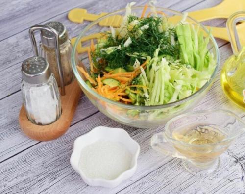 Салат с капустой, огурчиками и морковью. 05 Салат с капустой, огурчиками и морковью. 05